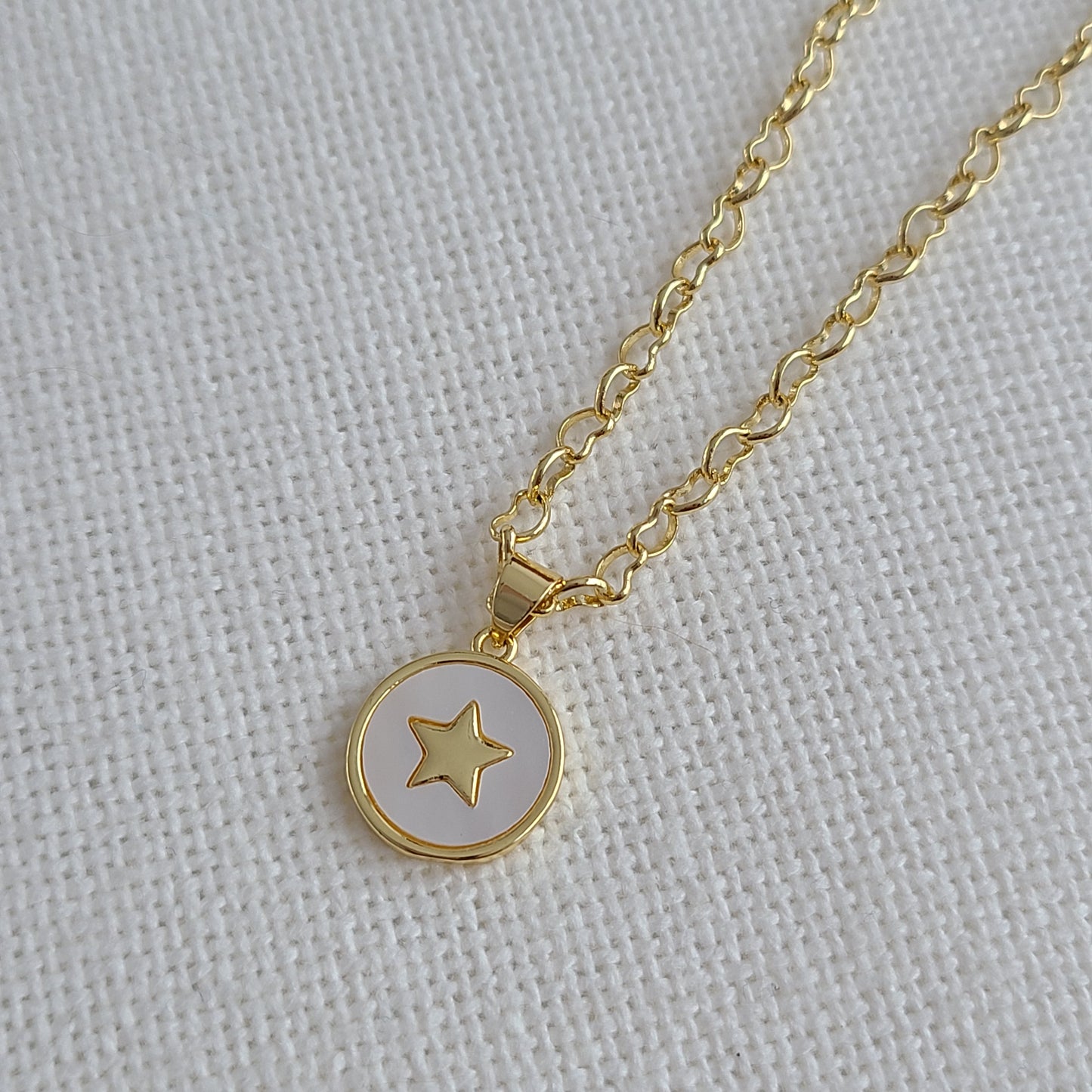 Collier en nacre étoilée