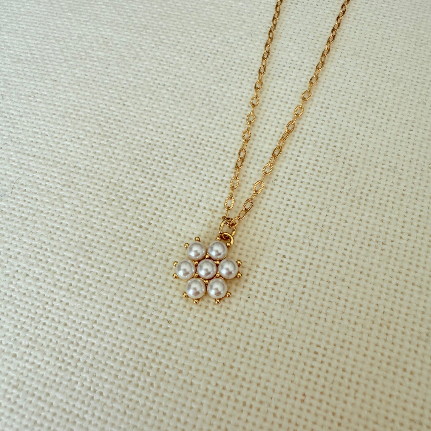 Pearl Flower Necklace
