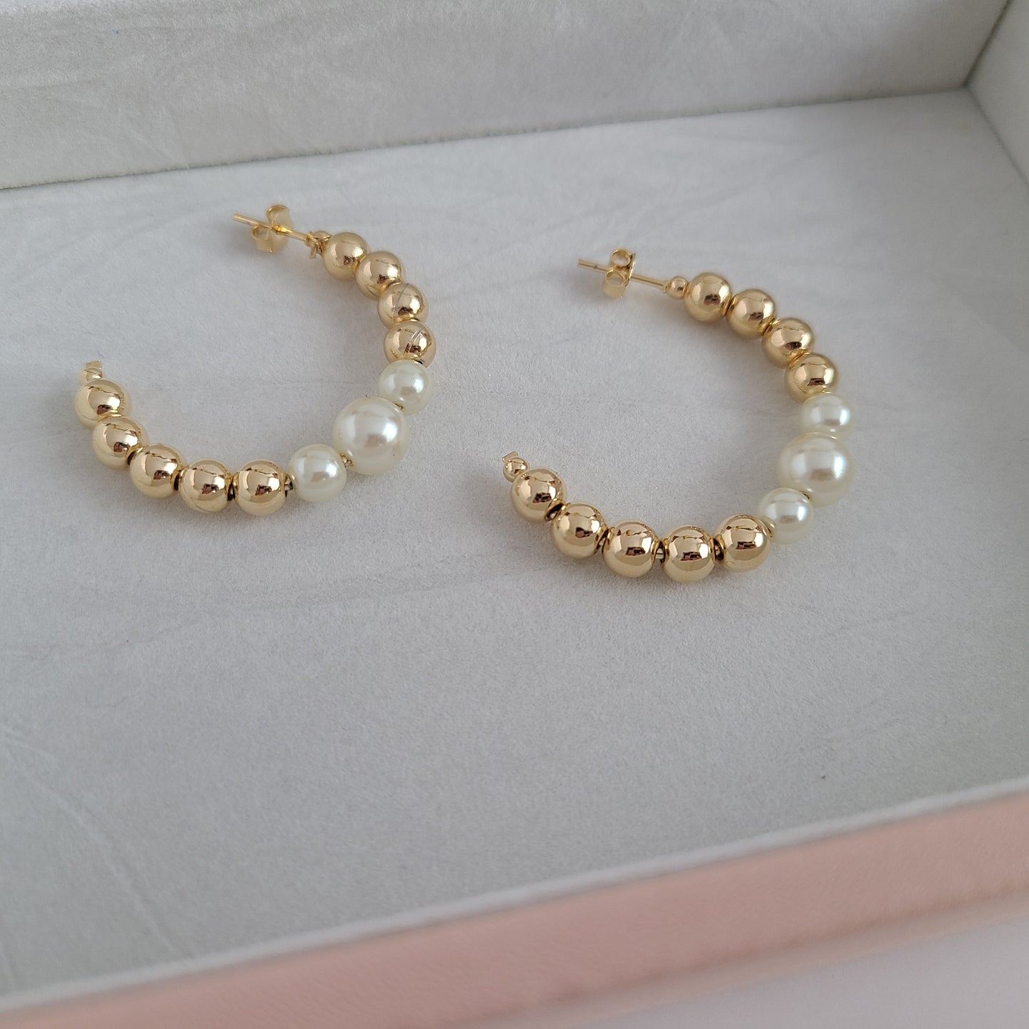 Lucy Pearls Hoop Earrings