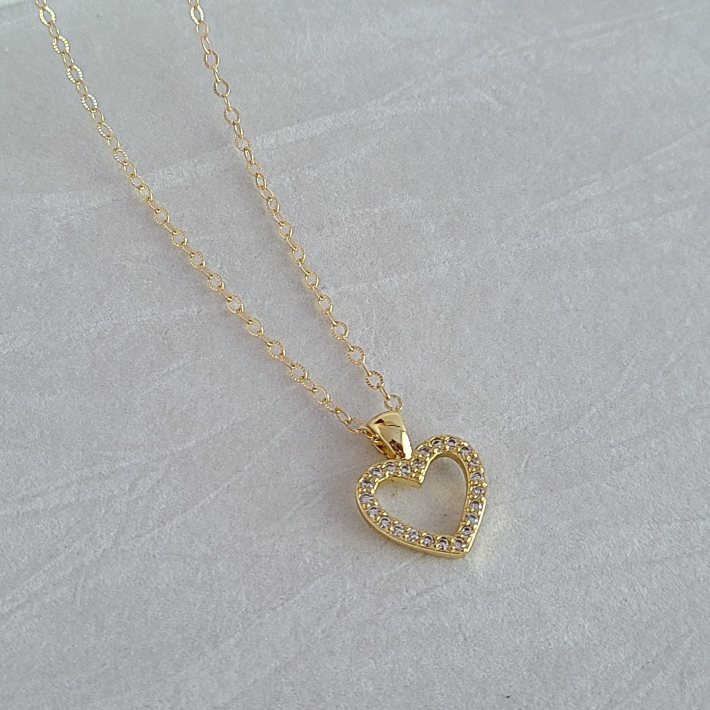 Heart Necklace - Amour