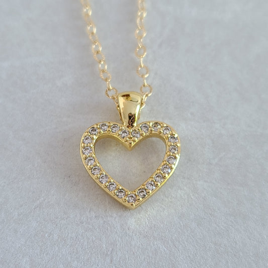 Heart Necklace - Amour