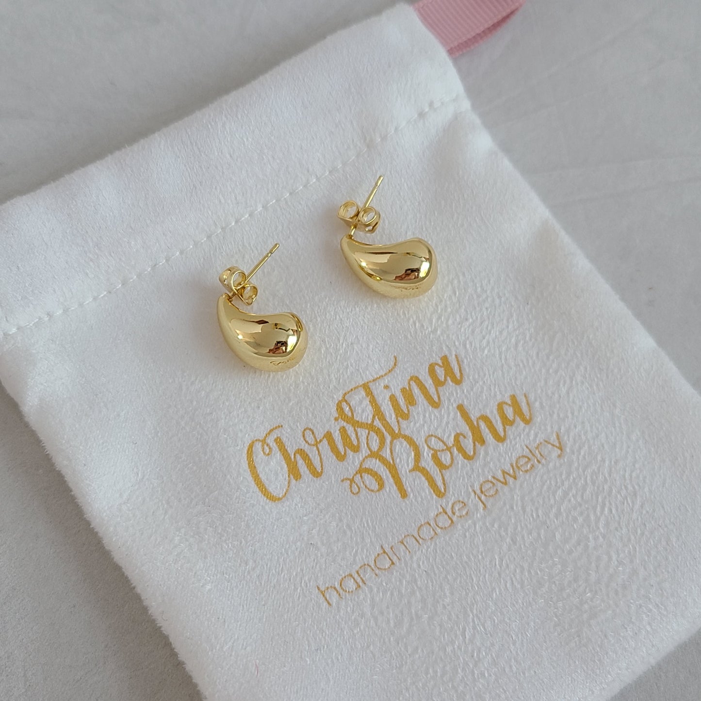 Lilly - Small Gold Earrings