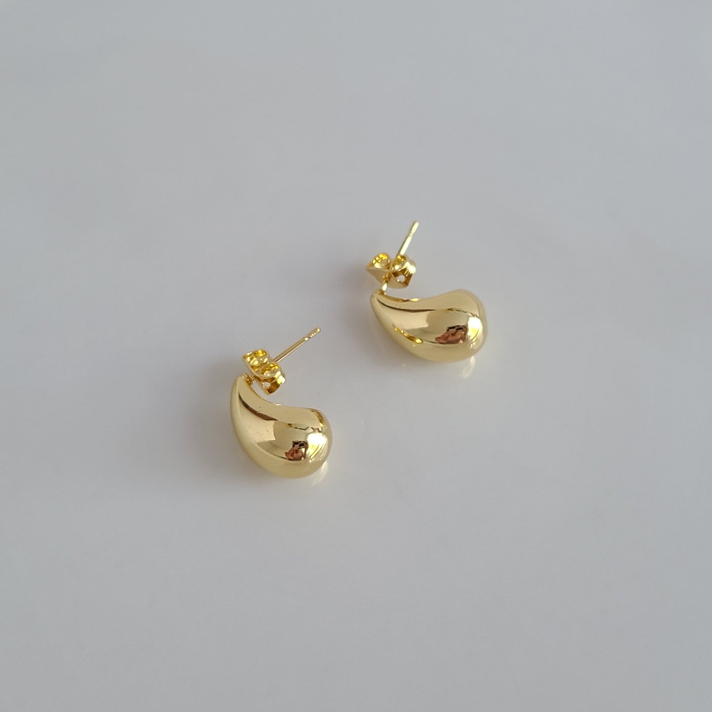 Lilly - Petites boucles d'oreilles en or