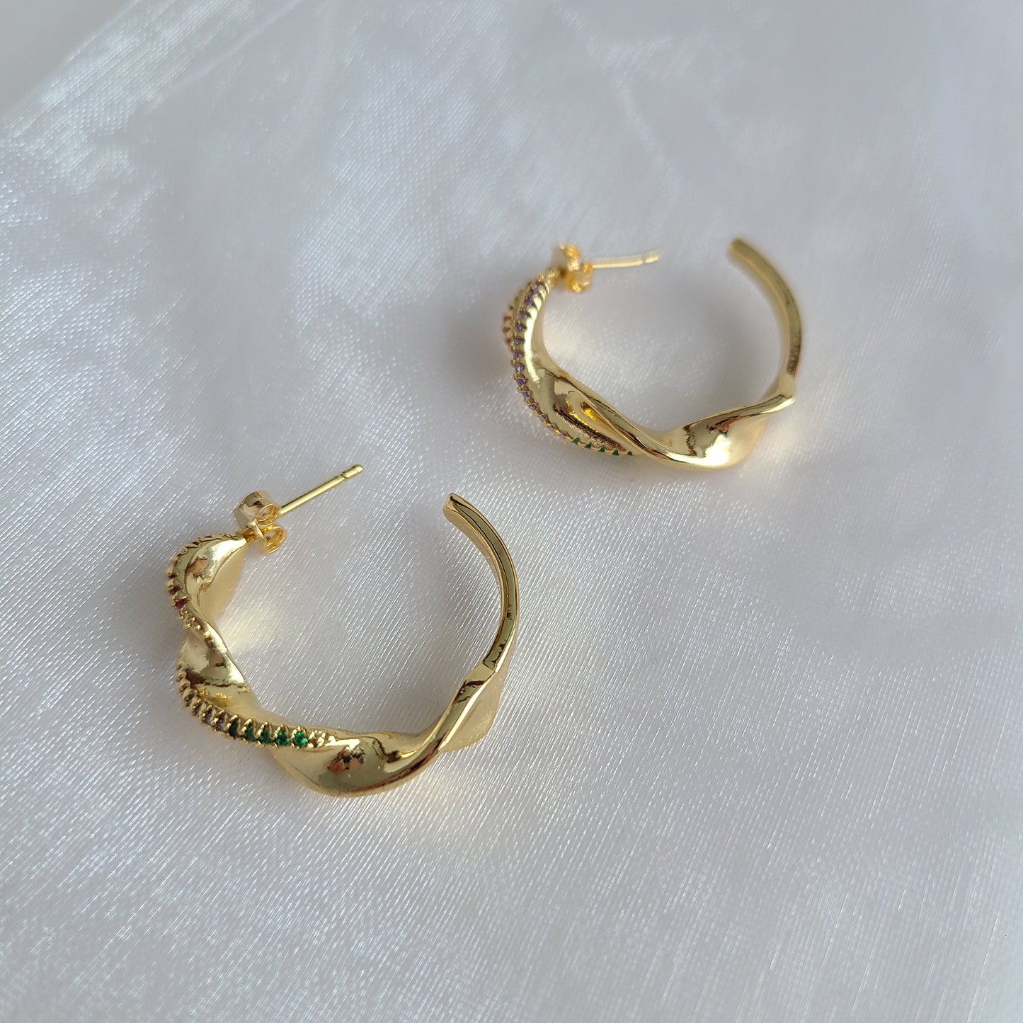 Sylvie - Hoop Earrings