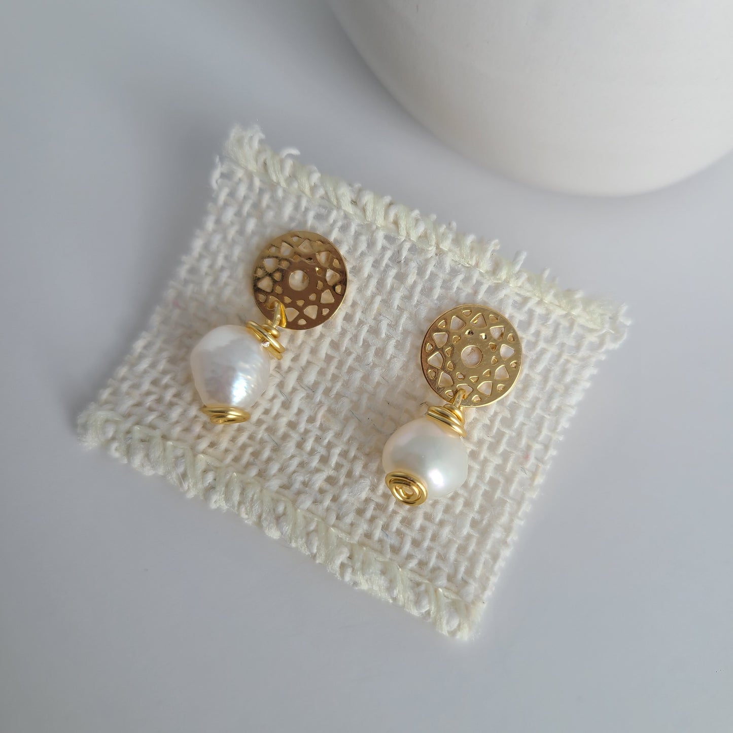 Mandala - Pearl Earrings