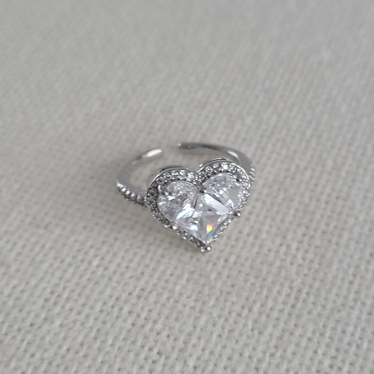 Bague en argent avec coeur