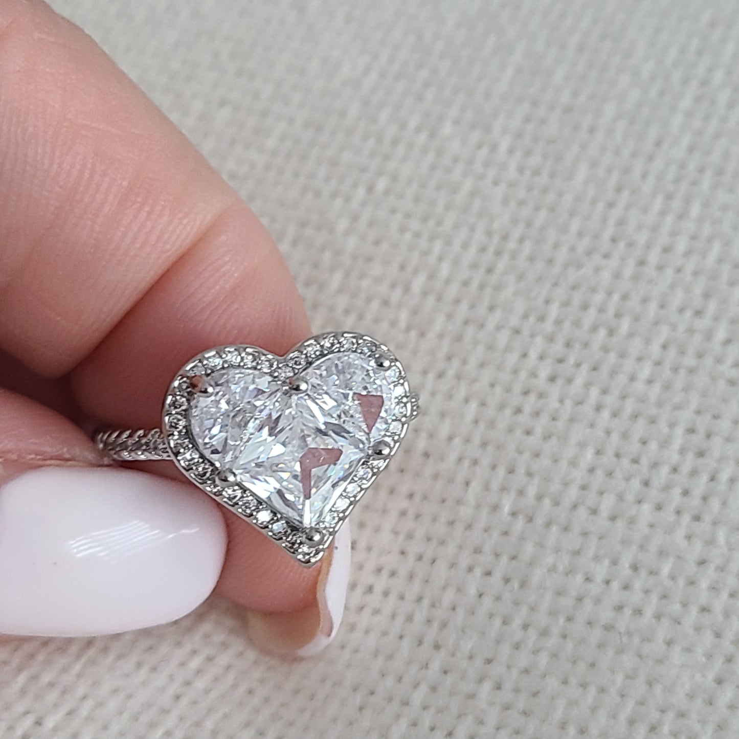 Bague en argent avec coeur