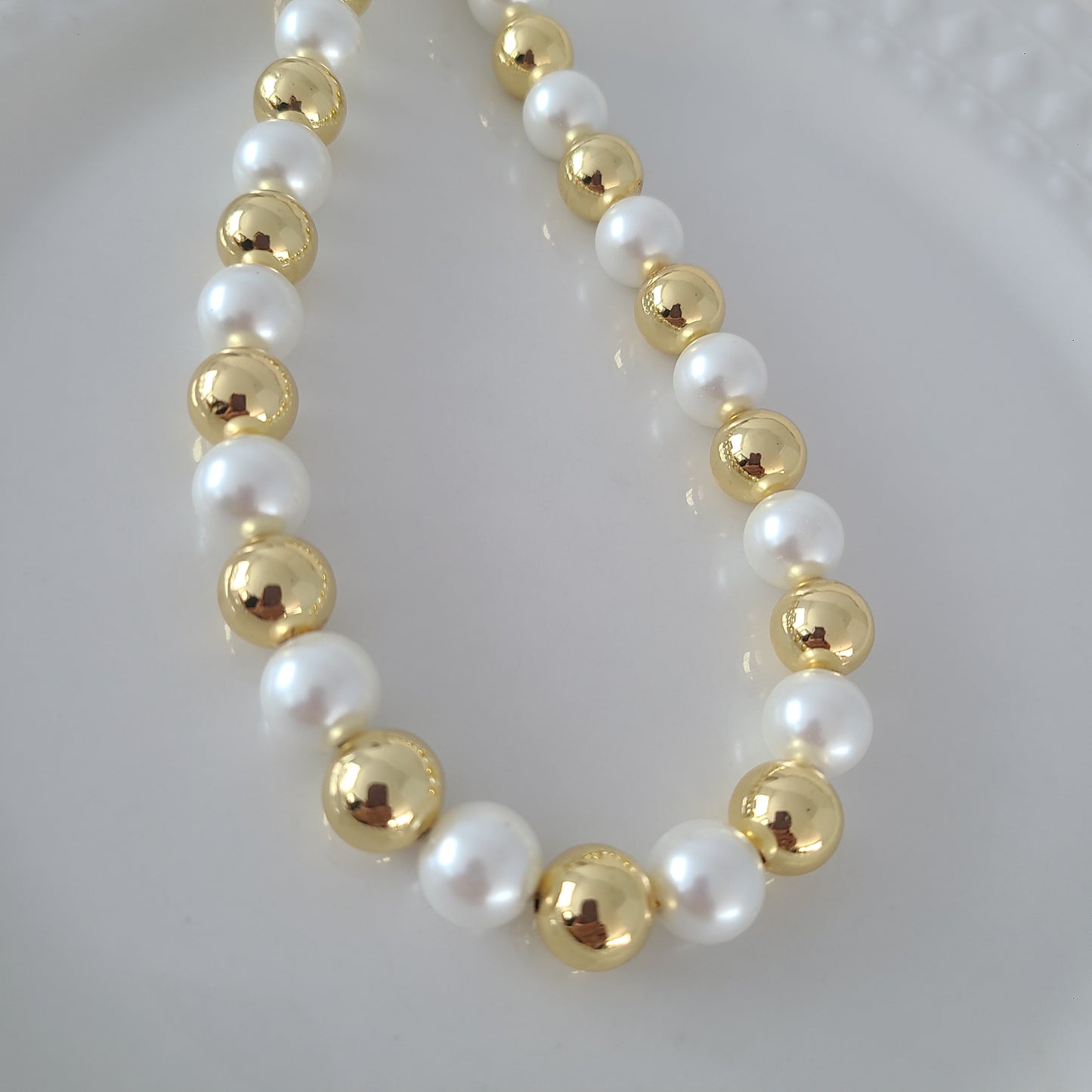 Maxi Gold & Pearls Necklace