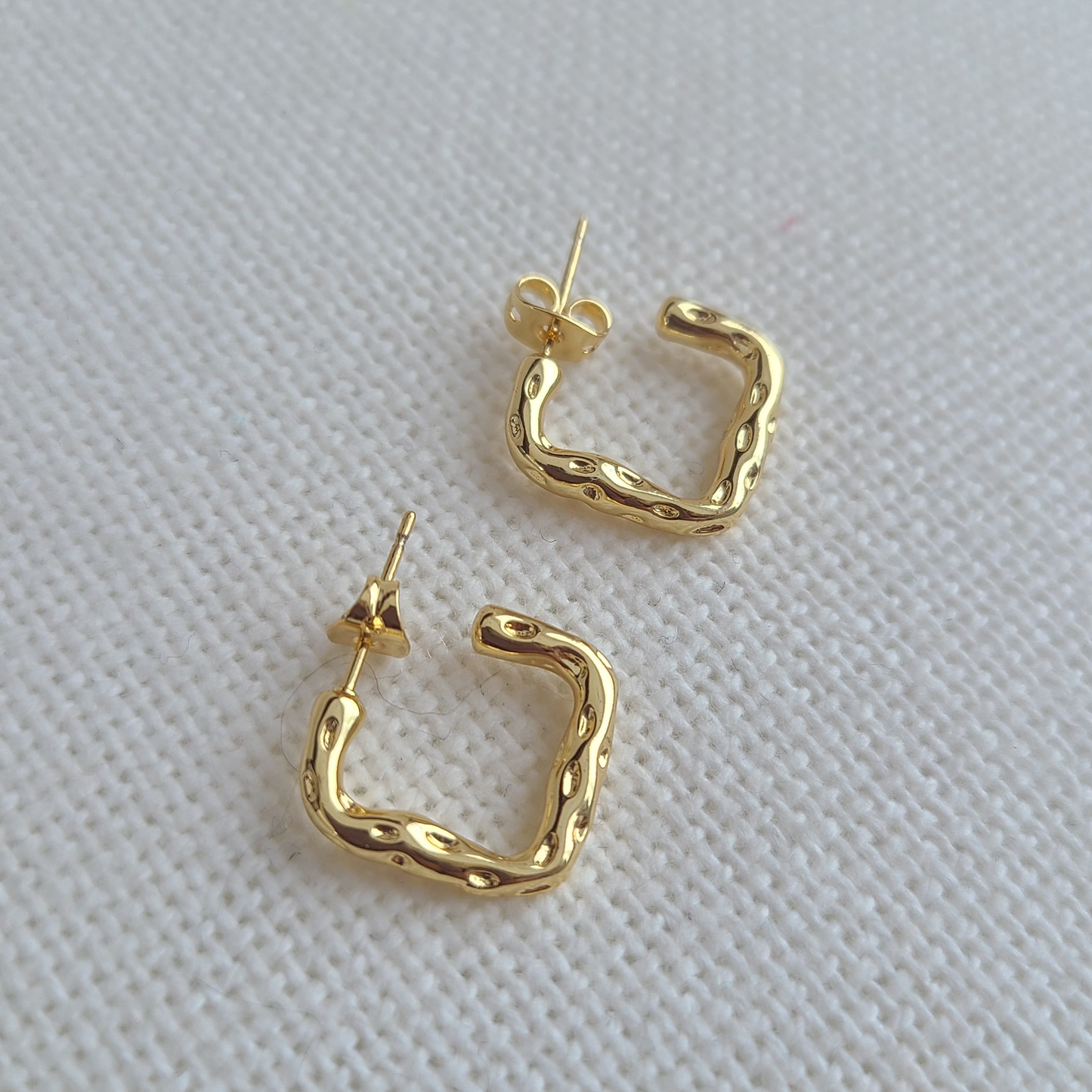 Square earrings