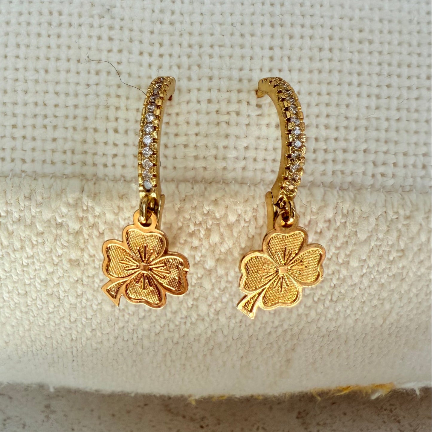 Boucles d'oreilles créoles trèfle porte-bonheur