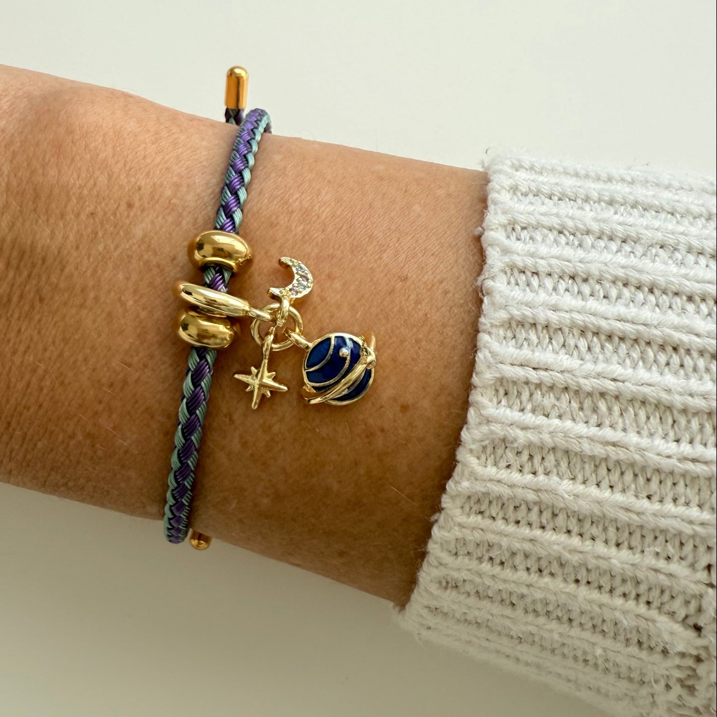 Bracelet à breloques cosmiques